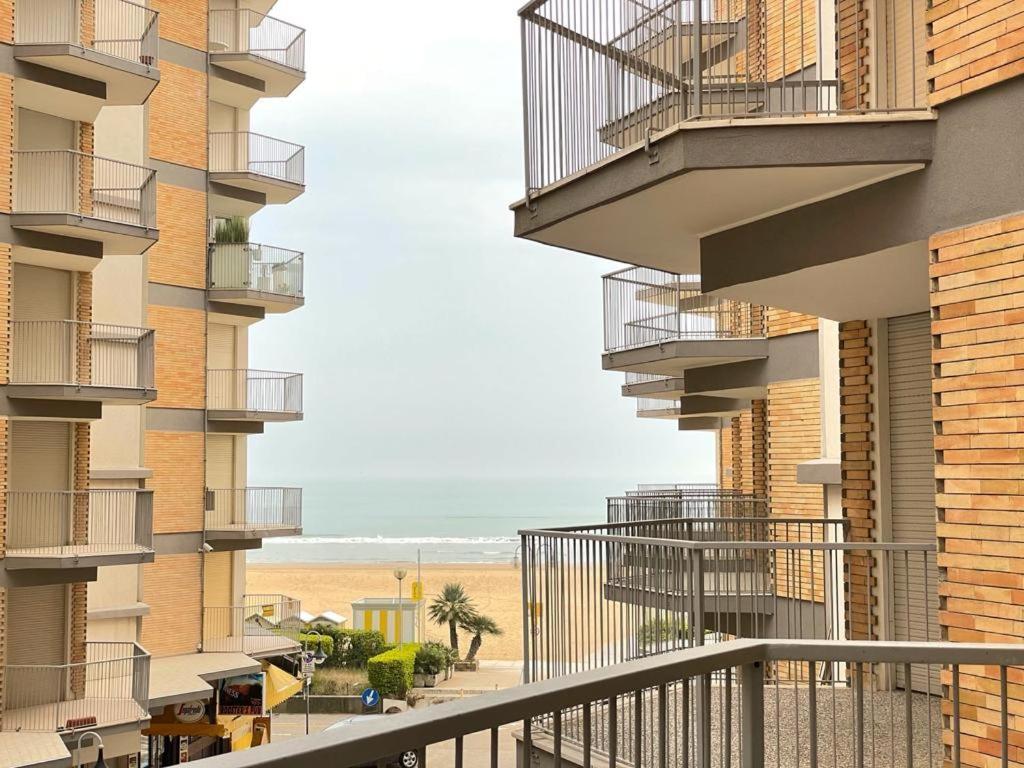 Residence Centro Commerciale - Walterigato Apartments Solo Per Famiglie リド・ディ・イエゾロ エクステリア 写真