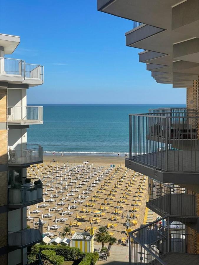 Residence Centro Commerciale - Walterigato Apartments Solo Per Famiglie リド・ディ・イエゾロ エクステリア 写真