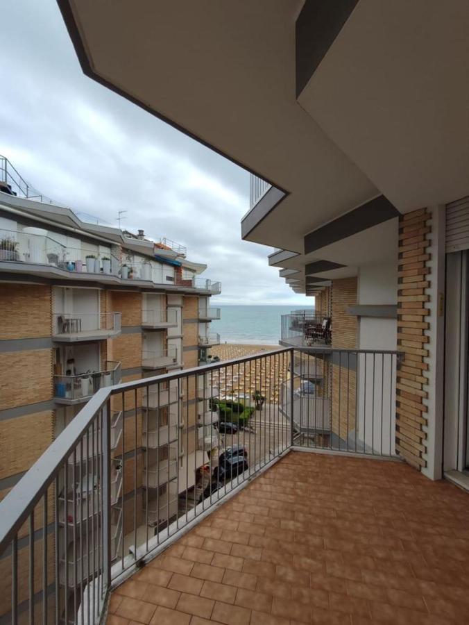 Residence Centro Commerciale - Walterigato Apartments Solo Per Famiglie リド・ディ・イエゾロ エクステリア 写真